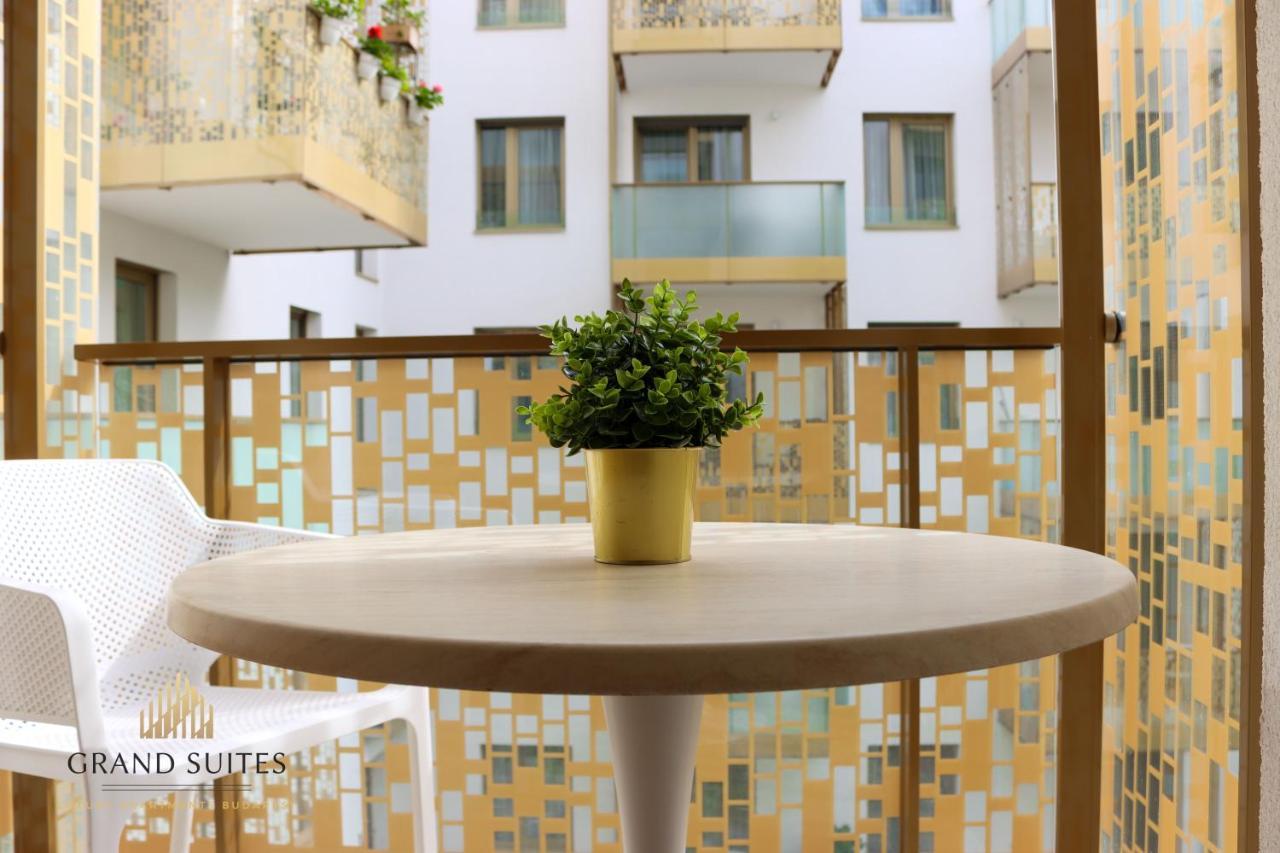 Grand Suites Central Budapest Exterior photo