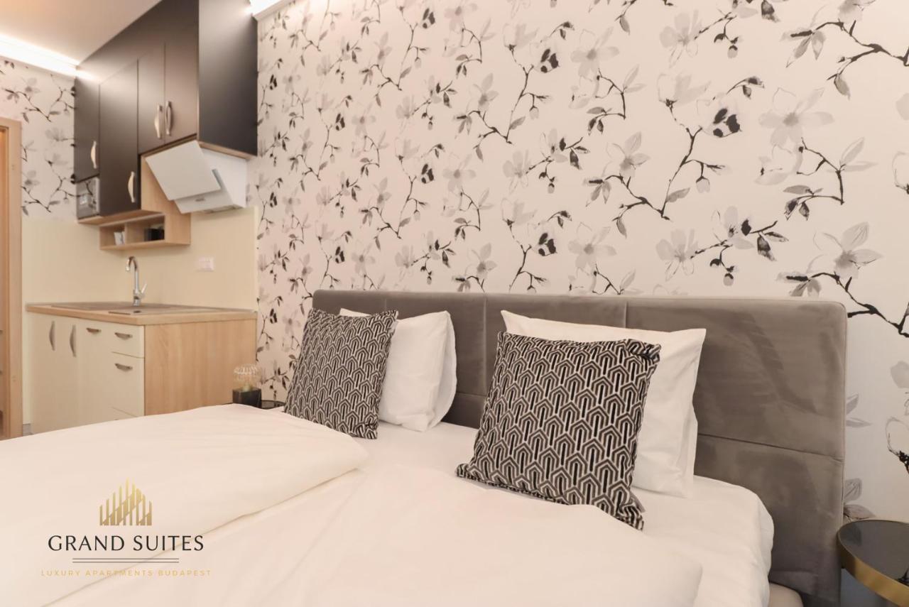 Grand Suites Central Budapest Exterior photo
