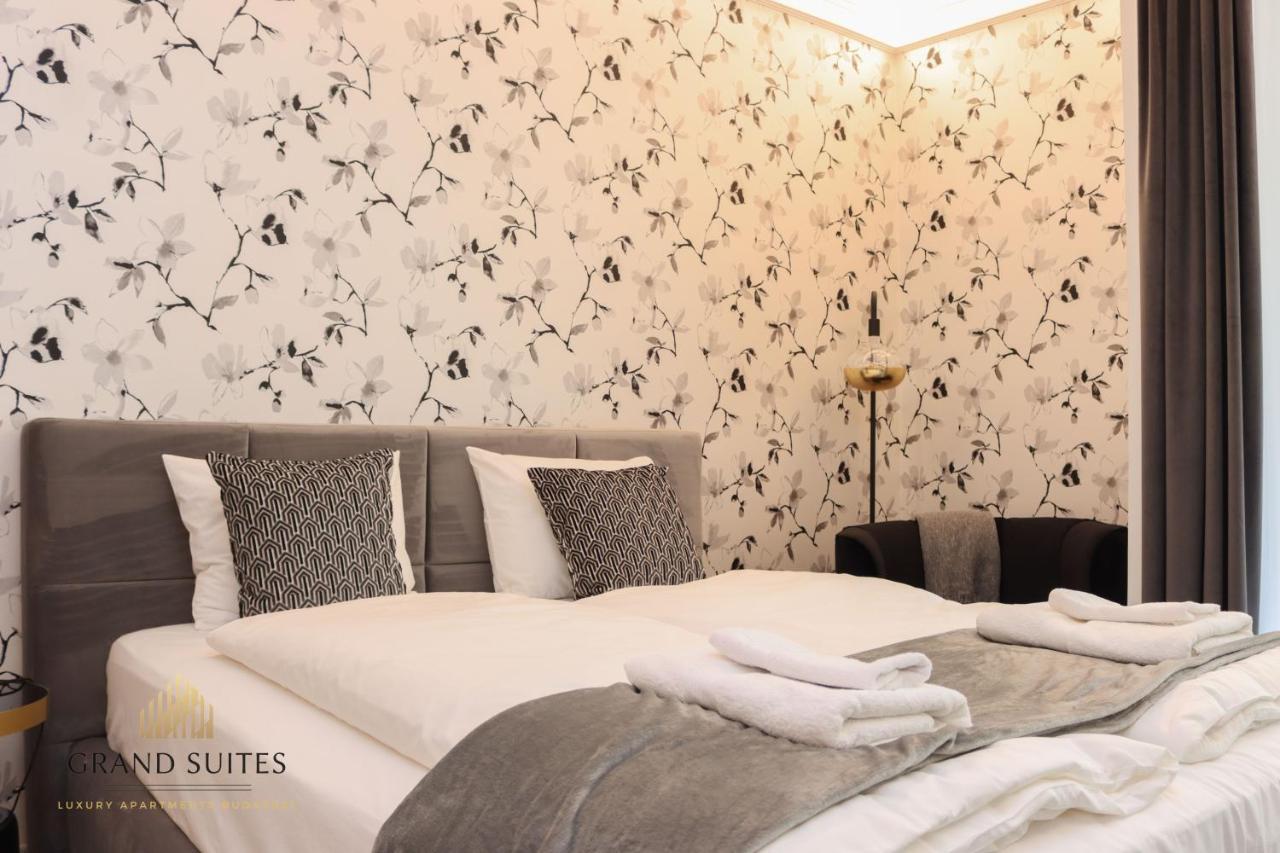 Grand Suites Central Budapest Exterior photo
